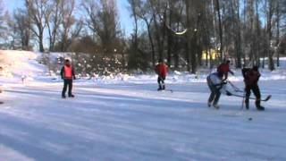 Хоккей в городе Мена 6