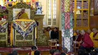 ནང་ཆོས་ངོ་སྤྲོད་དང་ལམ་རིམ་གསེར་ཞུན་མའི་གསུང་ཆོས།  ༼ཉིན་དང་པོའི་སྔ་དྲོ།༽
