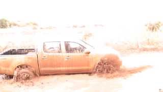 TERIOS VS HILUX 2