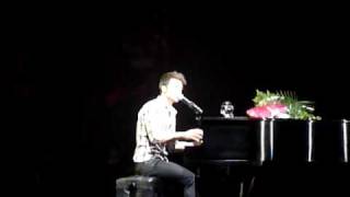American Idol Tour- Final Show- The Boys Surprise Kris Allen