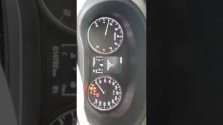 Двигатель заводится и сразу глохнет