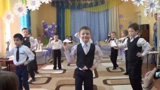 13. "Бумажный самолетик". IN-KU Amazing Dance 2016