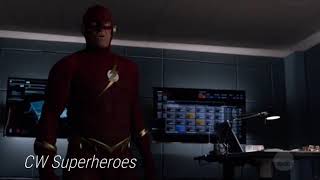 Arrow 7x09 "Elseworlds"| 1990's Flash Arrives On Earth - 1