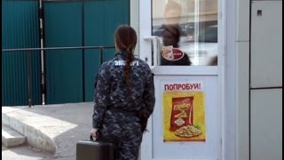 Игровой автомат попыталась украсть молодежная компания в Хабаровске.MestoproTV