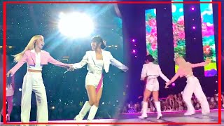 [마마무 문별&휘인] 취사라인 독일 콘서트 무대도중 끌려가고 끌고가고ㅋㅋㅋ (이유는?)