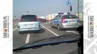 Policja też łamie przepisy - teraz Ty daj mandat Policji!