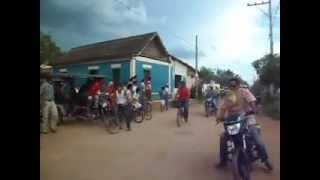 carrera de hombres con boxer y tavones