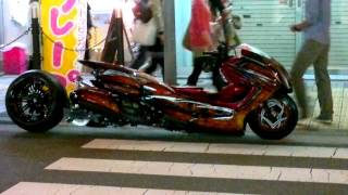 Tuning scooters @ Osaka Japan 2011 part 1