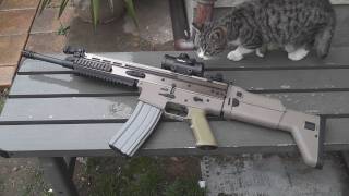 ECHO-1/CAW「FN SCAR」電動ガン試し撃ち