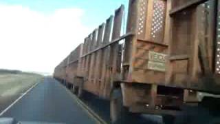 fazendo ultrapassagem de caminhão no mato grosso