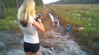 my girlfriend's first time shooting a 12 gauge