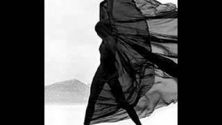 THE BEST OF FASHION - A CENTURY OF PHOTOGRAPHY