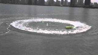 The best Electric RC Boat Ever - bu Fatima RC Videos - Full HD
