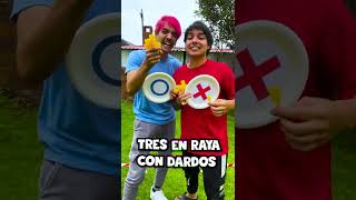 LANZA EL DARDO Y COMPLETA EL TRES EN RAYA !!