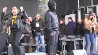 Adam Tensta och Silvana Imam i Kärrtorp - 2013-12-22