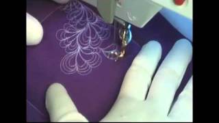 Free Motion Quilting Video: Feather Fans