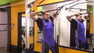 Тяга с верхнего блока на заднюю дельту: техника и нюансы