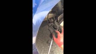 BMW E90 E87 ブレーキパッド交換 (brake pad replacement)