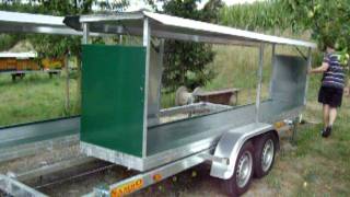 Bienenanhänger