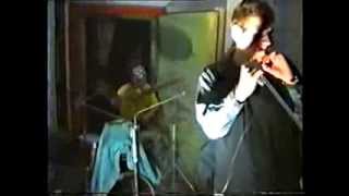 ЦИКЛОН Б - Концерт в клубе "Ватикан", Волгоград, 1997 (фрагмент)