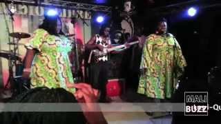 i-Queen en live