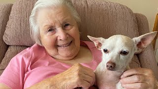 This woman adopted a senior dog. She's 100 years old.