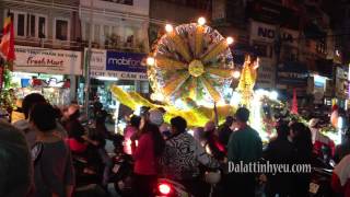 Xe hoa Phật Đản 2013 1/2