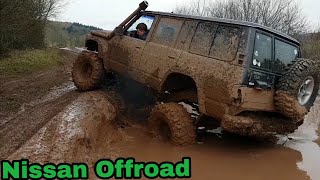 Nissan Patrol месим грязь патрол спасает Suzuki Samurai Offroad Mammutparck