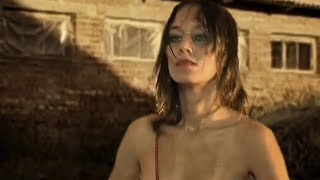 Girl and a horse. Don´t get involved. Extra short film. Funny video.
