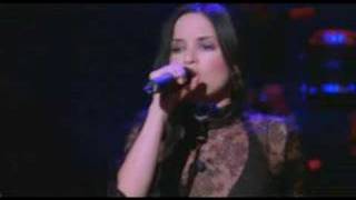 The Corrs - Dreams (Live in Geneva - 2004)