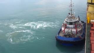 WHY GIANO TUG DOES IT BETTER (than tractor tugs)
