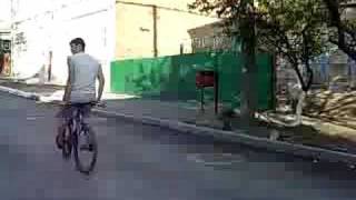 Трюк на велосипеде