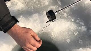 Ice fishing in Saskatchewan. First experience. Зимняя рыбалка в Канаде.