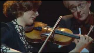 [Ideale Audience 3073068] STRINGS ATTACHED (Documentary on Artemis Quartet, 2001)