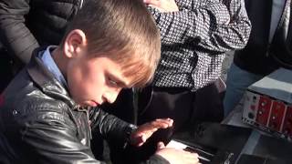 Novruz Bayraminda Maqsudov Celal sintizatorda