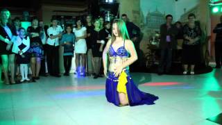 Dans oriental(mariana-068769592)