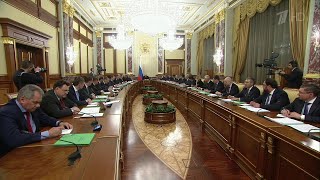 Премьер-министр Михаил Мишустин представил президенту структуру и состав кабинета.