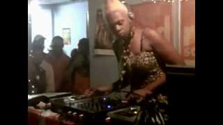 South African Top Dj Lady Deejay Divalash @ Limpopo Luckcess 24th March 2012