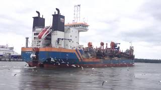 Van Oord trailing suction hopper dredrer "UTRECHT" leaving Klaipeda port