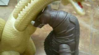 Ghidorah vs Gomora
