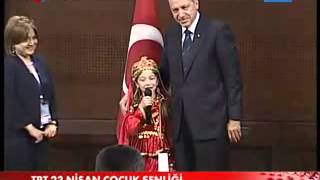 Erdoğan'ı duygulandıran Azerbaycan'lı kız