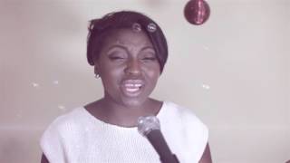 T Nayah - Chrismas Medley