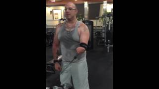 Triple amputee shoulder workout