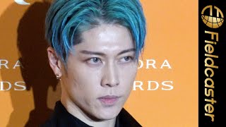 サムライギタリスト・MIYAVI、漆黒のドレスアップに青い瞳が映える。「BVLGARI AVRORA AWARDS 2021」ゴールデンカーペットセレモニー #Shorts