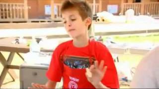 Spiros Petropoulos Moves Like Jagger - Junior MasterChef