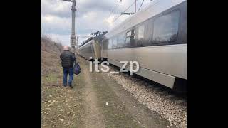 Сошел с рельсов "Киев-Запорожье" интерсити