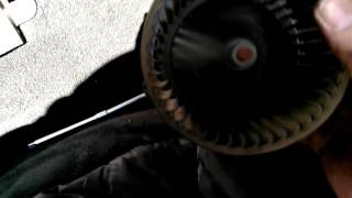 Снятие вентилятора печки Renault Fluence/Megane3