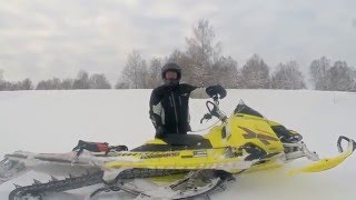 Школа экстремального вождения снегохода в горах в Бедярыш, райдеры из Челябинска