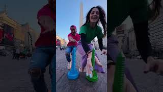 EL ÚLTIMO EN LLEGAR AL OBELISCO PIERDE !!
