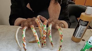 Outlining Flowers On Longest Nails